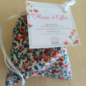 pochon-avec-savon-et-beurre-de-karite